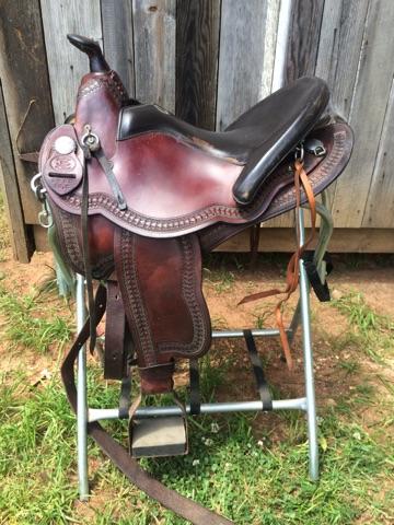 CarouseloBreeds.com saddle for sale